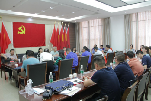 襄阳市委巡察办、WG网页版重工党支部联合开展5月份主题党日活动