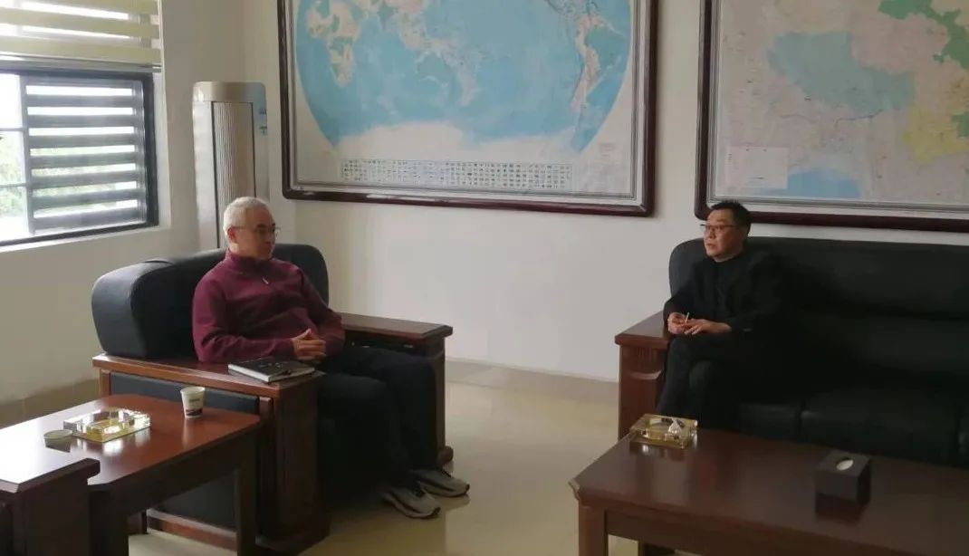  襄阳市委巡察办主任安雪尽莅临WG网页版重工调研，面对面为企业解难题 